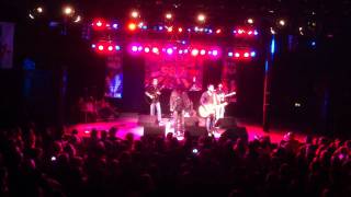 Montgomery Gentry singing &quot;Damn Right I Am&quot;