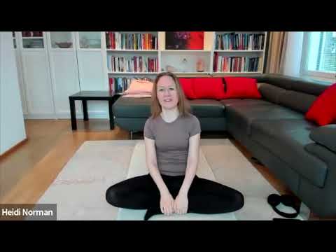 Dag 4 av 28 Feminin yoga : En reise til kjærlighet og selvaksept 💖🧘‍♀️