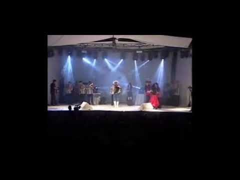Que nem chiclete - Ton Oliveira ( Show de 2006 em Queimadas - PB )