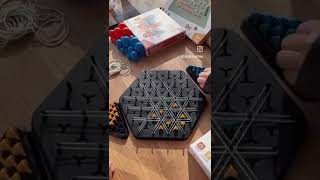 Игра треугольные шахматы с резинками "Triangle linking chess"