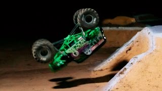 Axial AX90055 SMT10™ Grave Digger Monster Jam Truck 1/10th Scale Electric 4WD – RTR