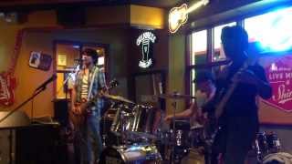 HoneyCuff at the Howard Roberts Monday Nite Open Mic, Branded 72, Rockville, MD 08/12/2013 2