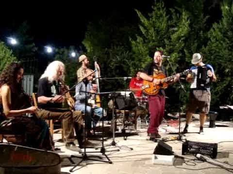 Baildsa (feat. Ross Daly & Kelly Thoma) - Earpigon (live)