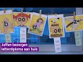 Sepp krijgt zijn juffen op visite, met een leuk cadeau
