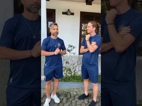 DIEGO NÃO QUERENDO ADMITIR Q FELIPE LUÍS FOI O MELHOR LATERAL Q ELE JÁ JOGOU JUNTO#shorts Pt. 1
