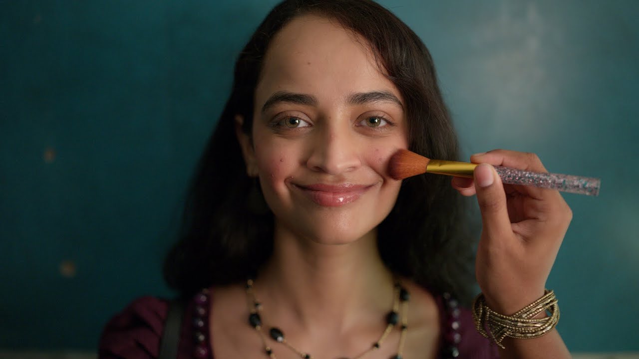 Official Trailer (English subtitles)