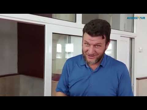 A lejohet me i mbajtë në mure panoramat që shkruhet "Allah" apo "Muhamed" - Hoxhë Metush Memedi