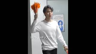 Download lagu Jimin dance moves were so professional and accurate😫🔥 mp3