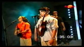 LOS DELINQÜENTES con MIGUE BENITEZ - Esos Bichos que Nacen de los Claveles (Directo &#39;A Solas&#39;)