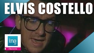 Elvis Costello &quot;Baby turn around&quot; (live officiel) | Archive INA