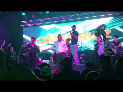 Omar Ruiz y Los Hijos De Garcia- Asi Es La Vida (En Vivo Desde Houston Texas )