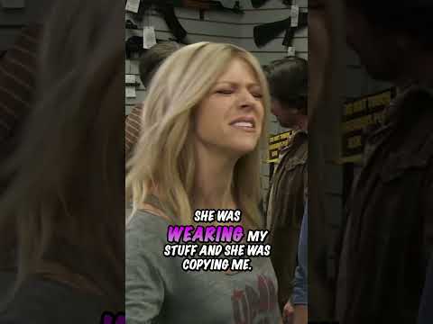 'Dee & Dennis try and buy a gun' ITS ALWAYS SUNNY IN PHILADELPHIA  #funny #shorts