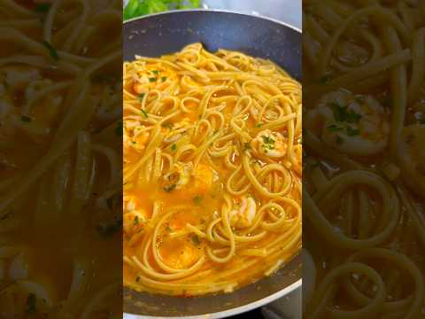 LINGUINE ME KARKALECA NE SALCE GJALPI DHE HUDHRASH