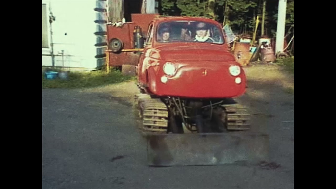 社用車「チンクタンク」