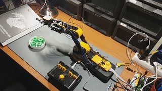 Zusammenbau Playtastic Roboter Arm Bausatz NC1424, 5 Achsen, baugleich Kosmos und Velleman