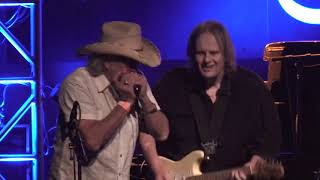 The Blues Came Callin&#39; - Walter Trout - (first edit) LIVE! @ the Canyon Club - musicUcansee.com
