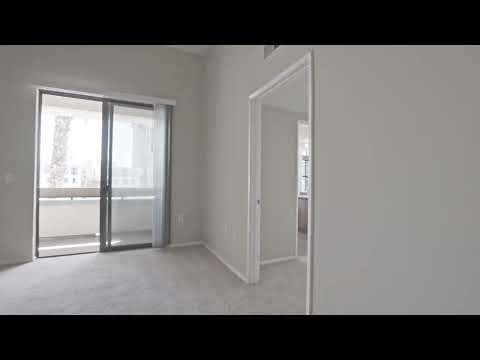 Mozaic at Union Station Apartments - Union Station - 2 Bed 1188 - 327W