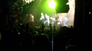 Die Toten Hosen - Guns Of Brixton + All Die Gazen Jahre