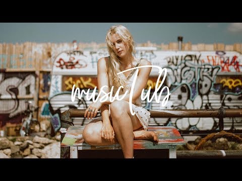 Days Of Silence - Las Lunas feat. Frigga [Folk Music]