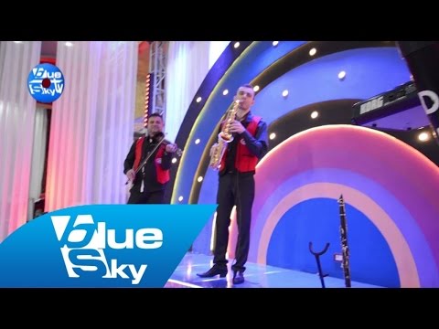 Donika Ndreca - Mos trazo plagen e vjeter (Official video) - Live