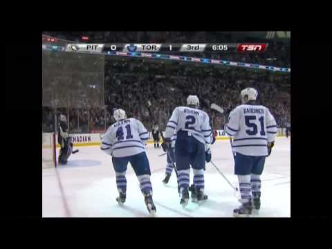 Clarke MacArthur Scores - Penguins @ Leafs - 02/01/2012