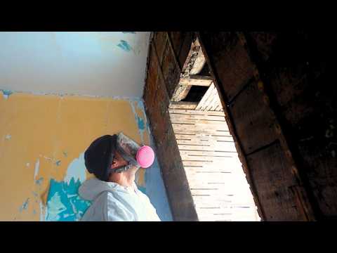 making some WILD discoveries in the walls 😳