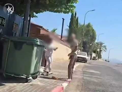 הכה ילד בן 7 וזרק אותו לפח האשפה