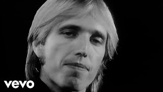 Tom Petty And The Heartbreakers - A Woman In Love (It&#39;s Not Me) (Official Video)