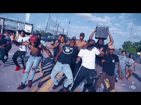 when the whole squad loves Snow Halation