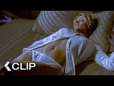 Thumbnail of the video: McKay's Nightmare Scene - Hollow Man (2000)