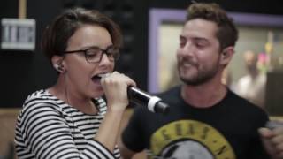 David Bisbal y Chenoa ensayan ESCONDIDOS