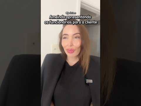 Ameinda presenting the company to the client @jedinizm