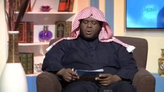 من دخل المسجد ويريد أن يصلي المغرب ووجد الإمام يصلي العشاء ماذا يفعل ؟ | الشيخ خالد الفليج image