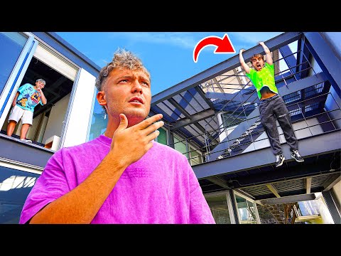 JUGAMOS A LAS ESCONDIDAS EN LA NUEVA CASA!