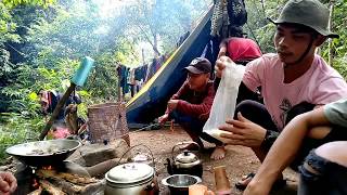 preview picture of video 'Pembangunan Destinasi wisata di Desa Nyangau Kecamatan Ella Hilir Kab. Melawi #GenPi Melawi KOPALAN'