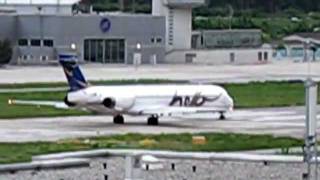 preview picture of video 'MD90-30 HB-JID HELLO TAKE OFF  SION 15.05.2009'