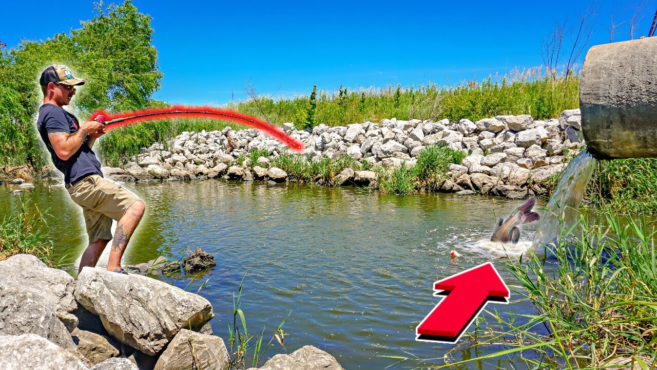 I CAUGHT The PUDDLE MONSTER!!! (Surprising)