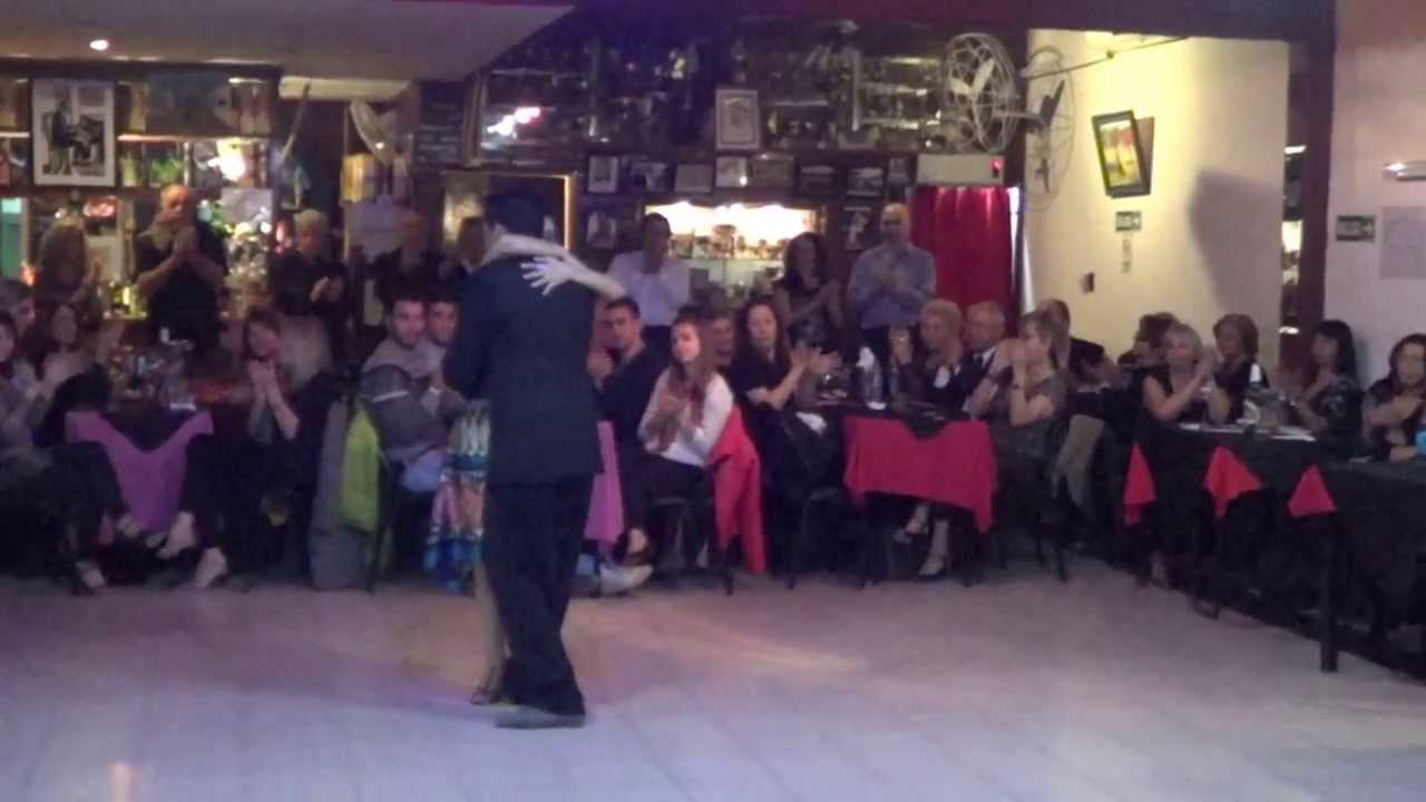 Video thumbnail for Sebastian Acosta y Marina Teves Vals "Un Momento" "VIDA MIA" Club Fulgor (Viernes 02-08-13) 5/5