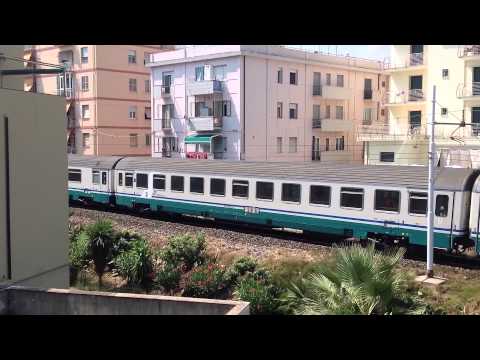 Intercity Milano C.le-Ventimiglia presso Loano