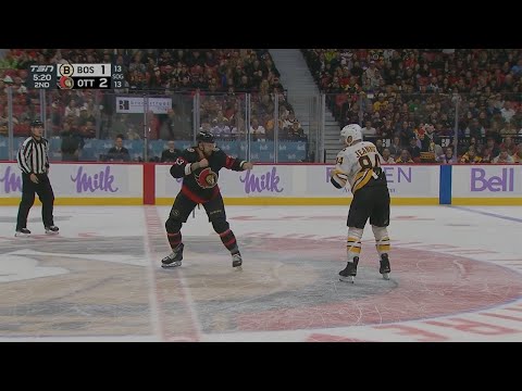 Kurtis MacDermid Drops 🥊 Gloves 🥊 With Tanner Jeannot