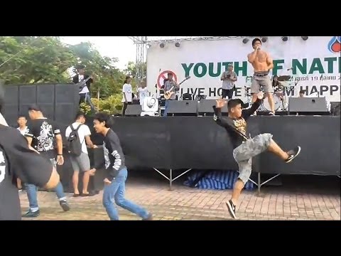 DREAMS OF MAD CHILDREN - DESERVING PRETENDERS @ YOUTH OF NATION FEST 2
