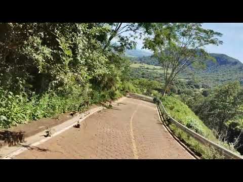 Descendo a ilha do ar em Santo Antônio da Alegria 