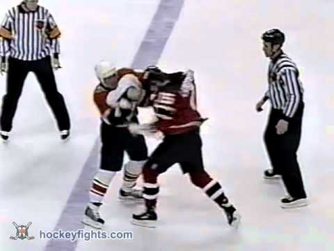 Jamie Langenbrunner vs Jeremy Roenick