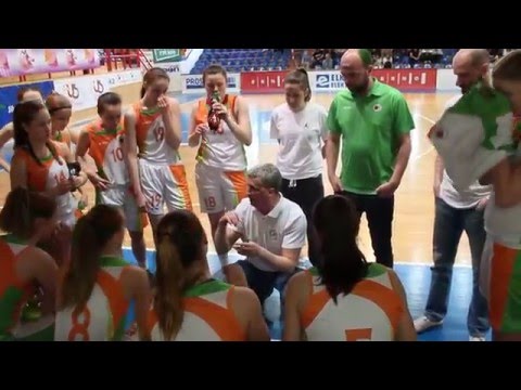 Žabiny Brno - USK Praha 56:32, (MČR U17, sez. 2015/16, semifinále)