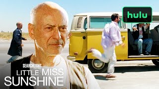 Hulu Pushing Big Yellow Van | Little Miss Sunshine 🚐🌻