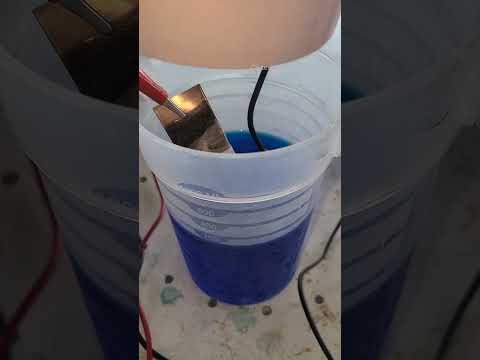 Electroplating 3D print with copper.  #3dprinting  #experiment #chemistry #electroplating