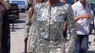 Naomi Campbell, Vanessa Paradis et Angèle au défilé Chanel lors de la Fashion Week Couture de Paris