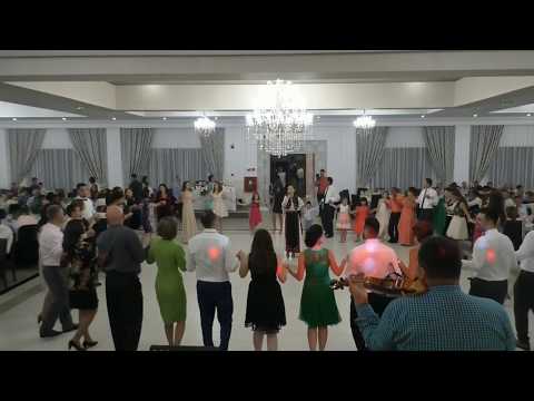 Lautari Nunta Pitesti Lautari de Nunta Lautari Pitesti - Formatie Nunta Pitesti Florentina Pana