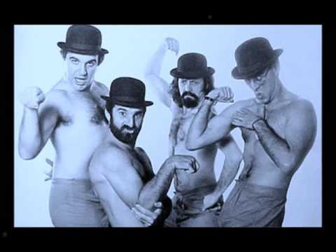 Discocuecas - HEY TCHÊ - Júlio Furst, Beto Roncaferro, Gilberto Travi e João Antônio Araújo
