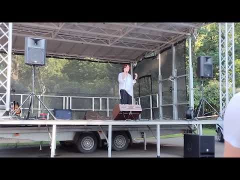 Petra Janů - S láskou má svět naději